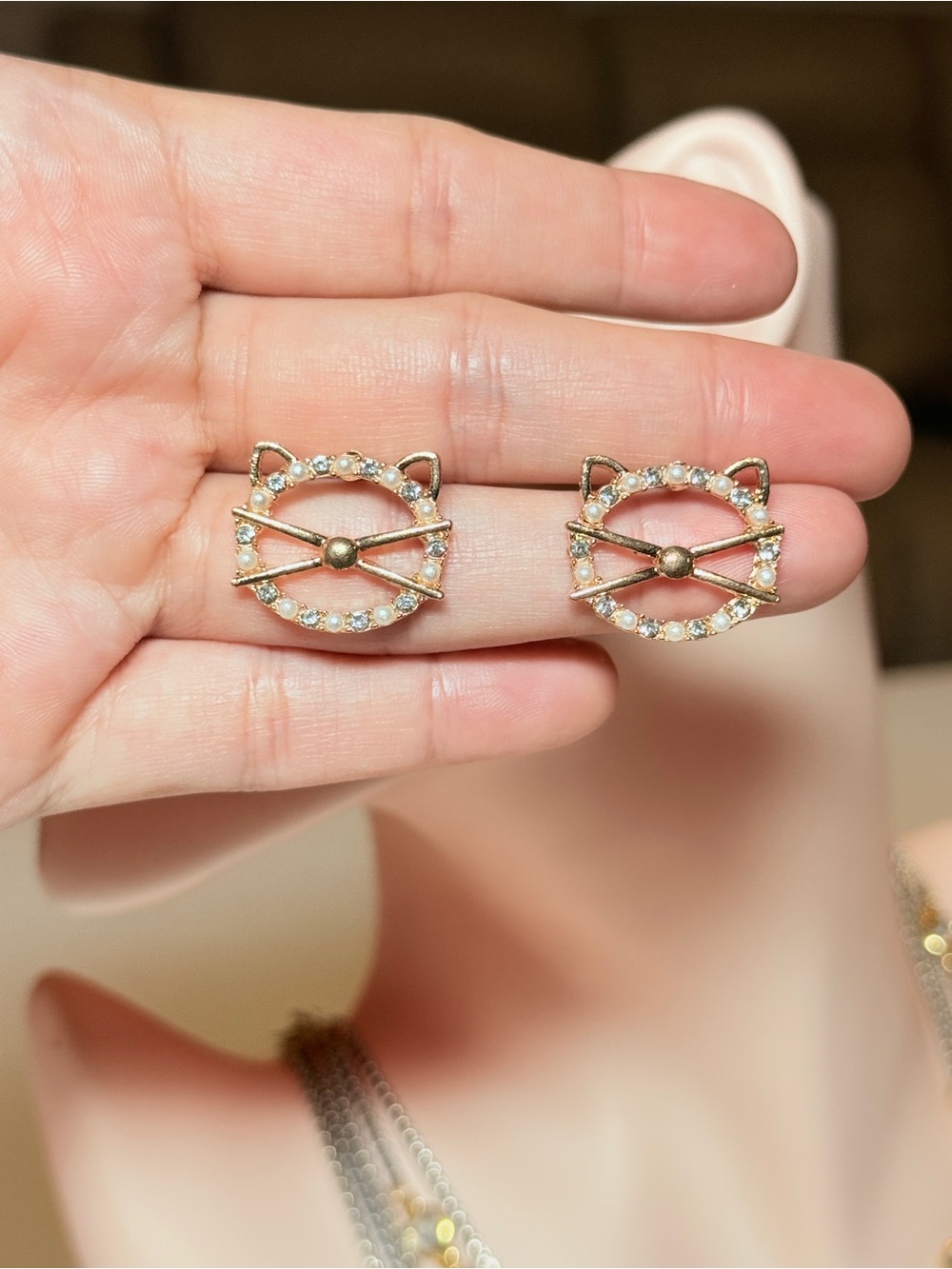 Gold Cat Outline Crystal Stud Earrings - Women's Fashion Jewelry